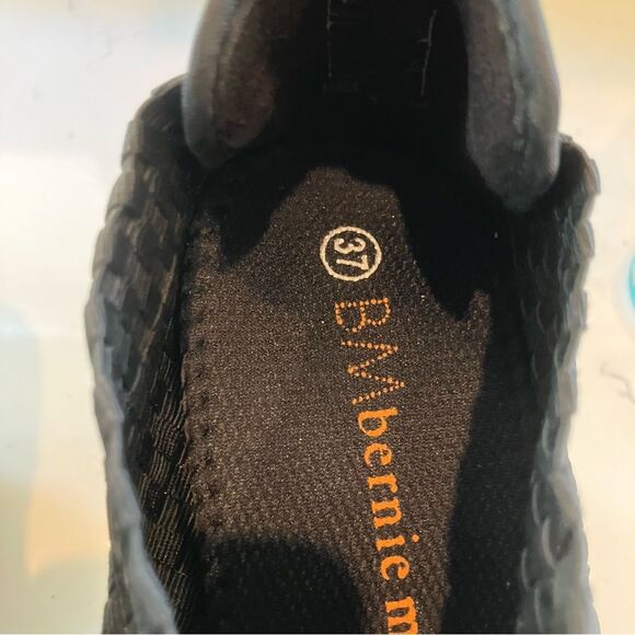 BM Bernie Mev. Claire Pull-On Open Peep Toe Heeled Slides Shoes Boots Black 37 - Picture 8 of 11